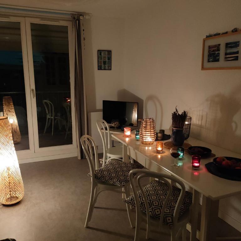 Appartement avec terrasse vue mer, proximité plage, place parking - Apartamento de 2 dormitorios - 29