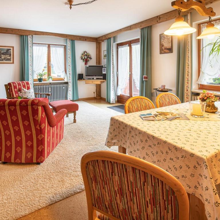 Ferienwohnung Ringsgwandl inkl. Chiemgaukarte - Apartment mit 2 Schlafzimmern - 3