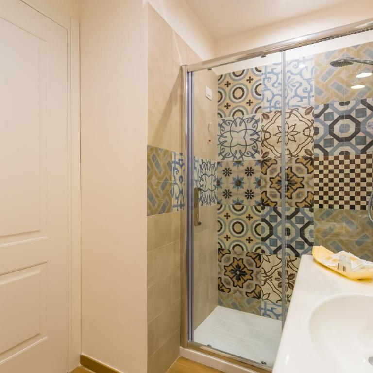 La Gatta Cenerentola Rooms - Double Room with Balcony - 8