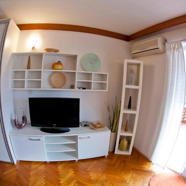 Apartments Mandarina Garden - Studio s Terasom i Pogledom na More - 11