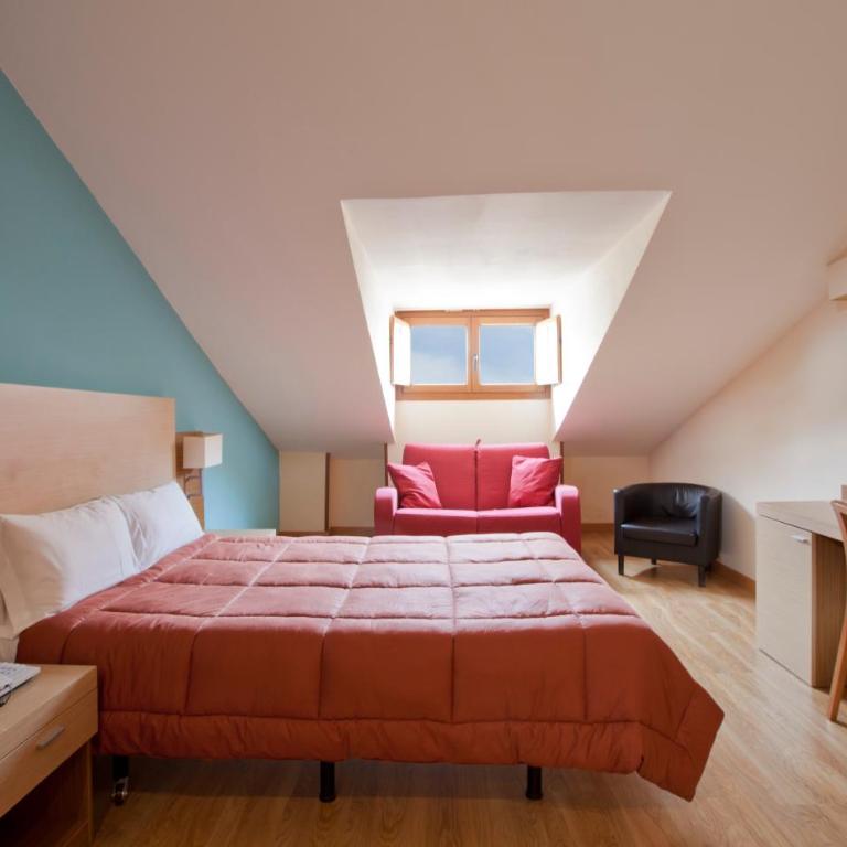 Hotel Mirador Puerta del Sol - Habitación Doble con 3 camas supletorias - 10