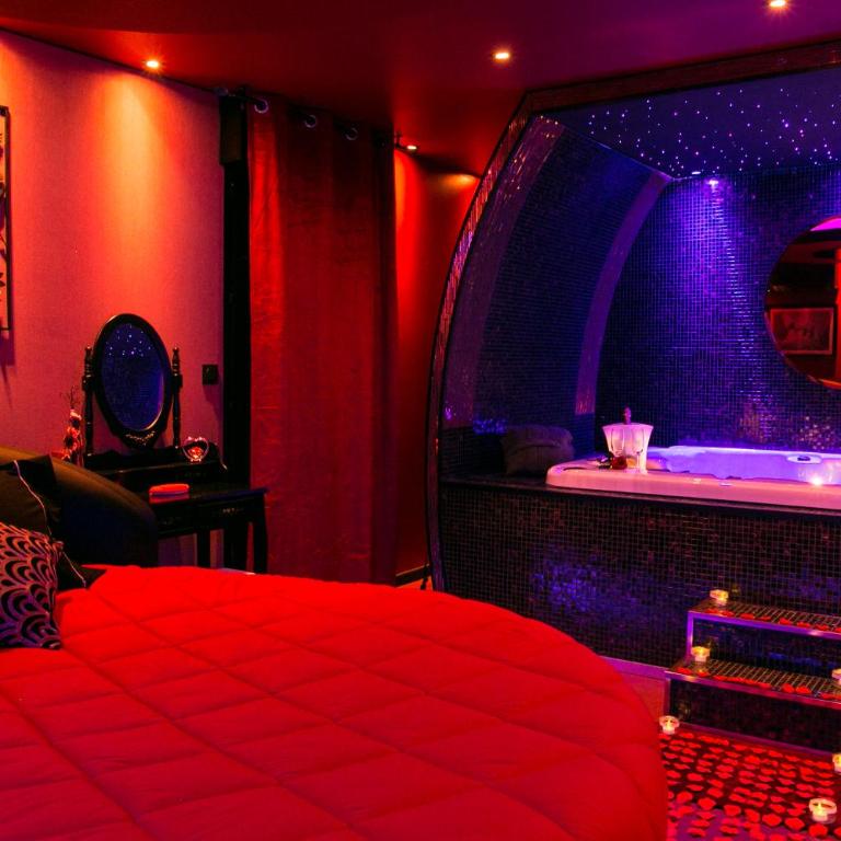 L'Insolite Spa Privatif ''Suite Luxueuse-Jacuzzi" - Appartement 1 Chambre - 3