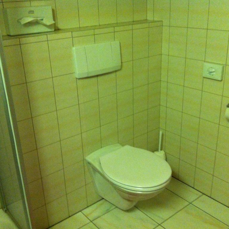 Hotel Garni Pfandl - Doppelzimmer mit Balkon - 7