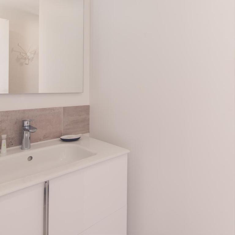 100% Relax avec Jacuzzi Privatif - Appartement Supérieur - 17