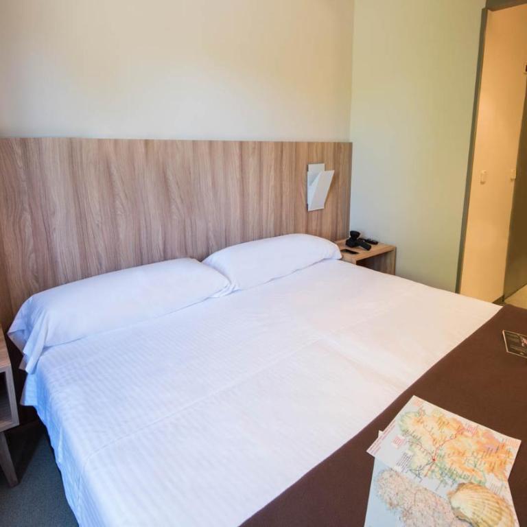 Albergue Monte Do Gozo - Double Room - 5