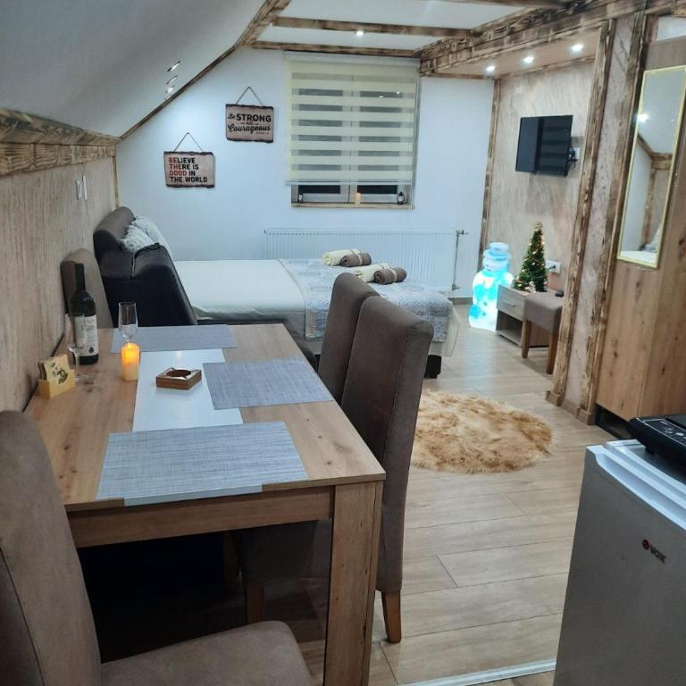Apartmani MILOSAVLJEVIĆ Divčibare - Studio sa Bračnim Krevetom (King-size) - 16