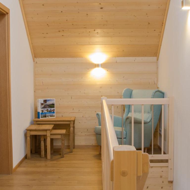 Ferienwohnung Guggenbichler inkl. Chiemgaukarte - Apartment mit Blick auf die Berge - 1