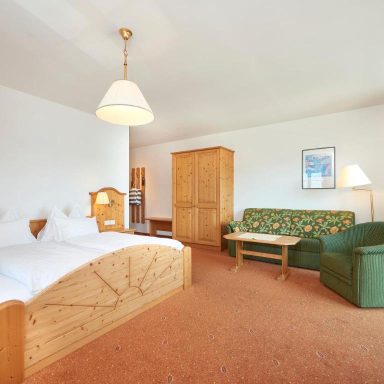 Hotel Stadler am Attersee - Doppelzimmer Alpin mit Balkon und Seeblick - 1