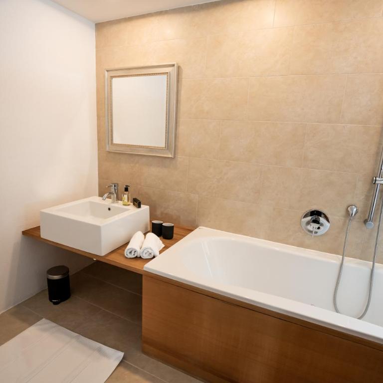 Hotel Christina - Comfort Doppelzimmer - 4