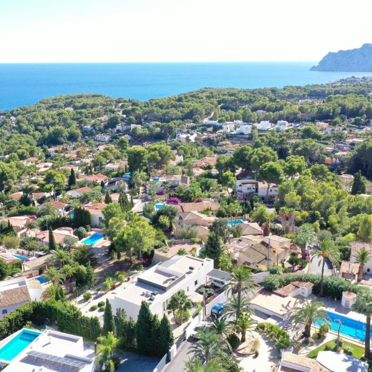 Graham Holiday Rentals - Oasis - Villa - 30