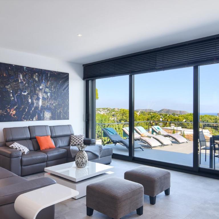Graham Holiday Rentals - Oasis - Villa - 33