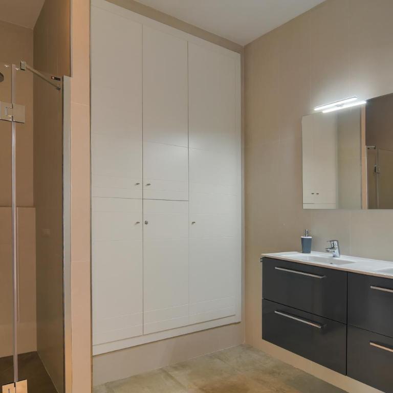 Graham Holiday Rentals - Oasis - Villa - 48