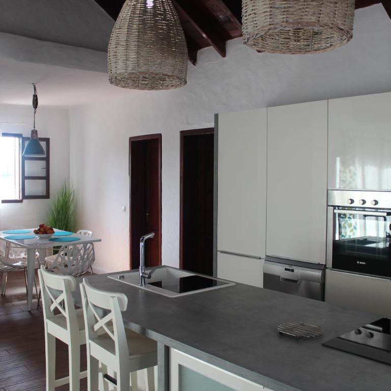 Villa La Charlatana - Two-Bedroom Villa - 18