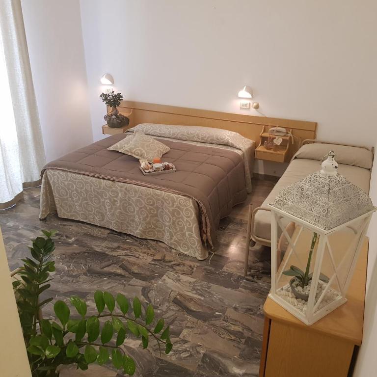 HOTEL ROMANTICA - Camera Familiare con Balcone - 6