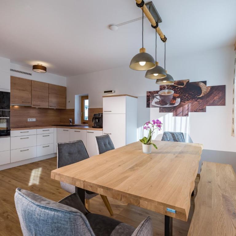 Ferienwohnungen Luxner - Deluxe Apartment mit 3 Schlafzimmern - 1