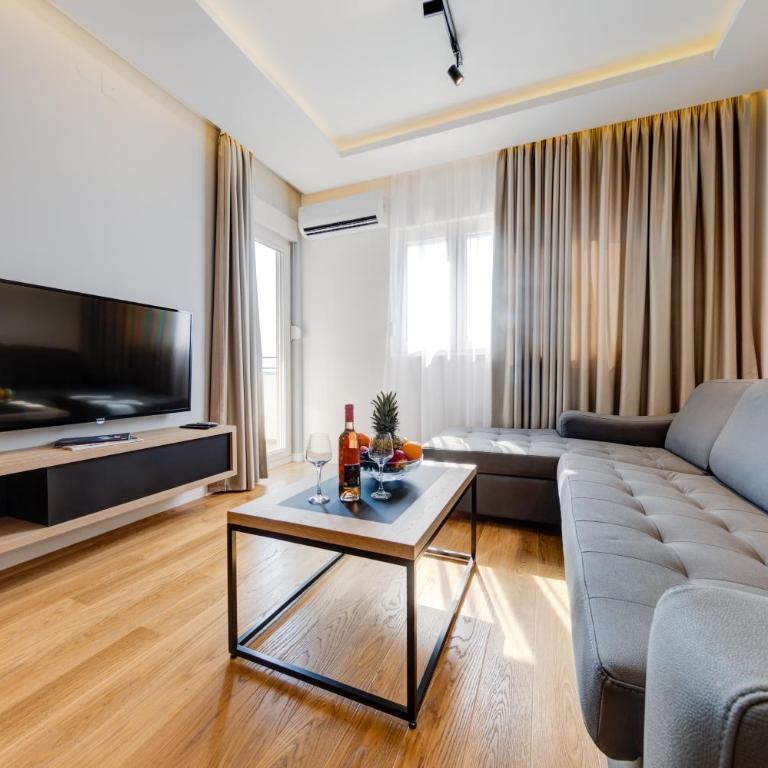 Apart Compliment - One-Bedroom Apartment - 4