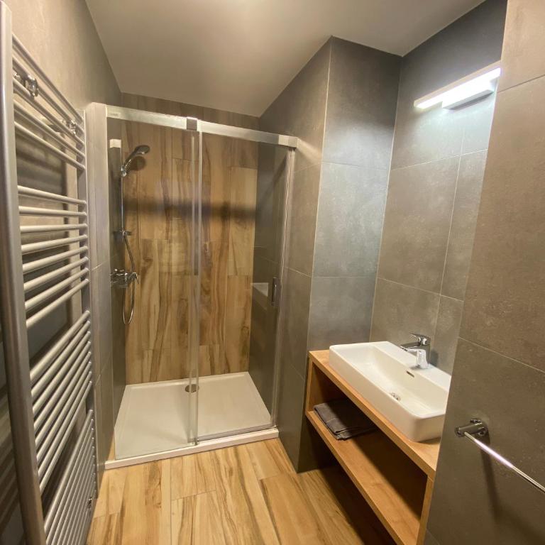 Pension Marina - Three-Bedroom Apartment - 2