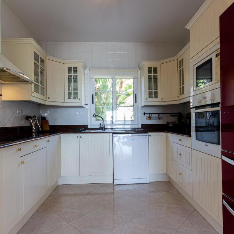 Sea Edge Friendly Holiday Home - Casa de 4 dormitorios - 8