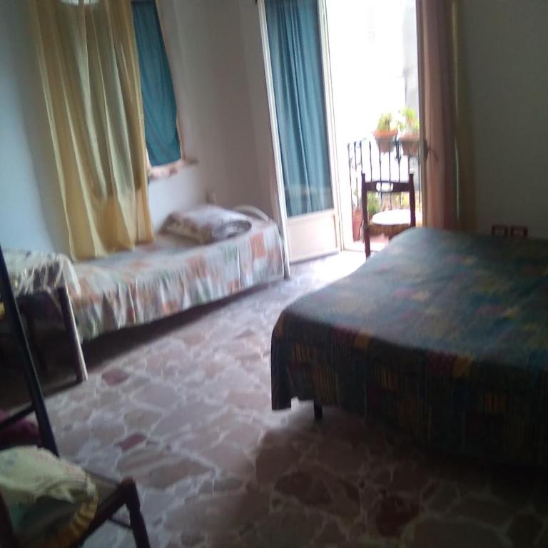 Large Room For five people - Camera Familiare - 1