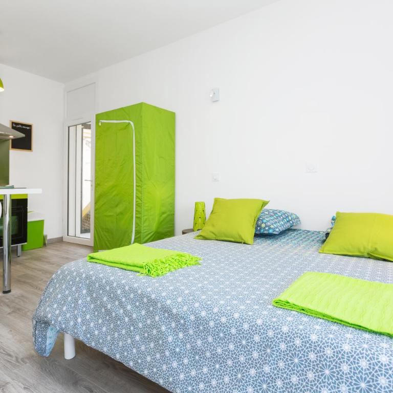 Studio Malpeigné - Studio with Balcony - 1