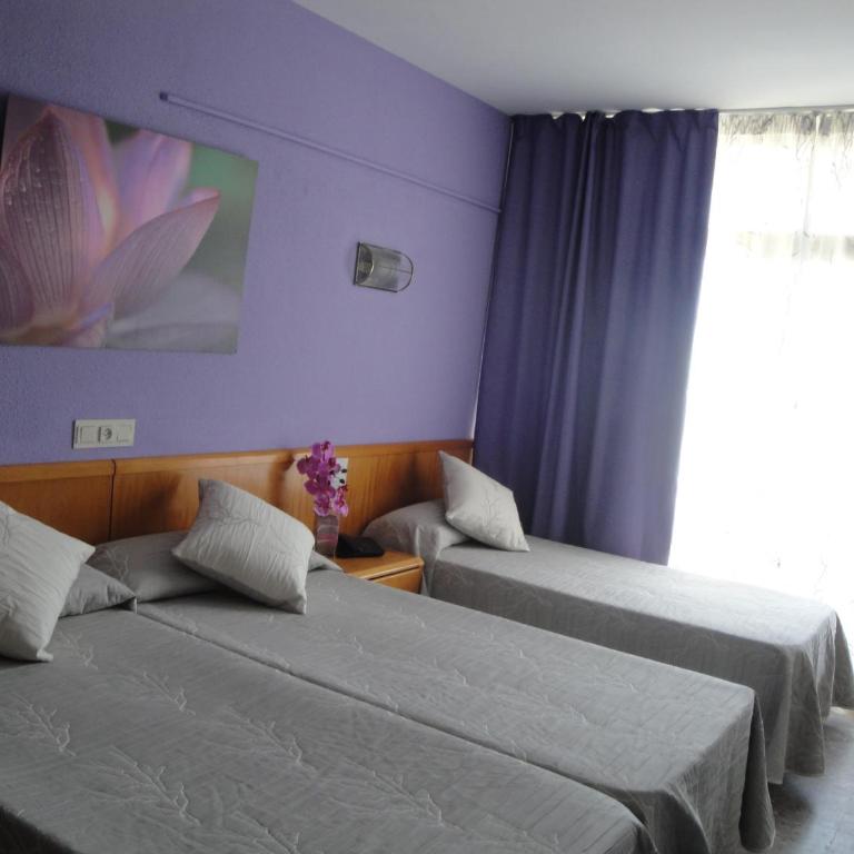 Hotel Esplendid - Habitación Triple Básica - 2