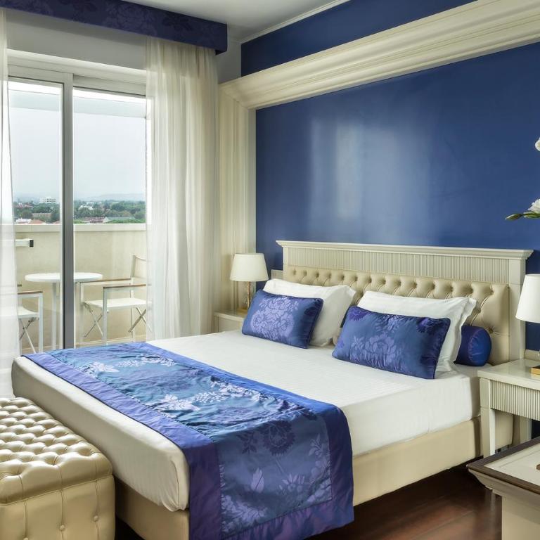 Hotel Tiffany's - Double Room with Balcony - 5