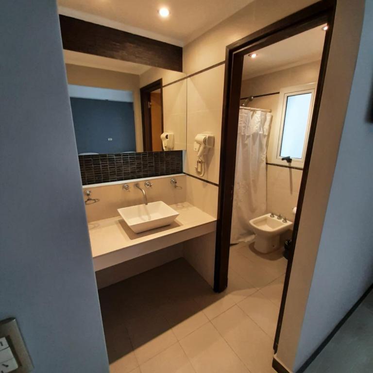 Hotel Castellon - Habitación Triple - 3