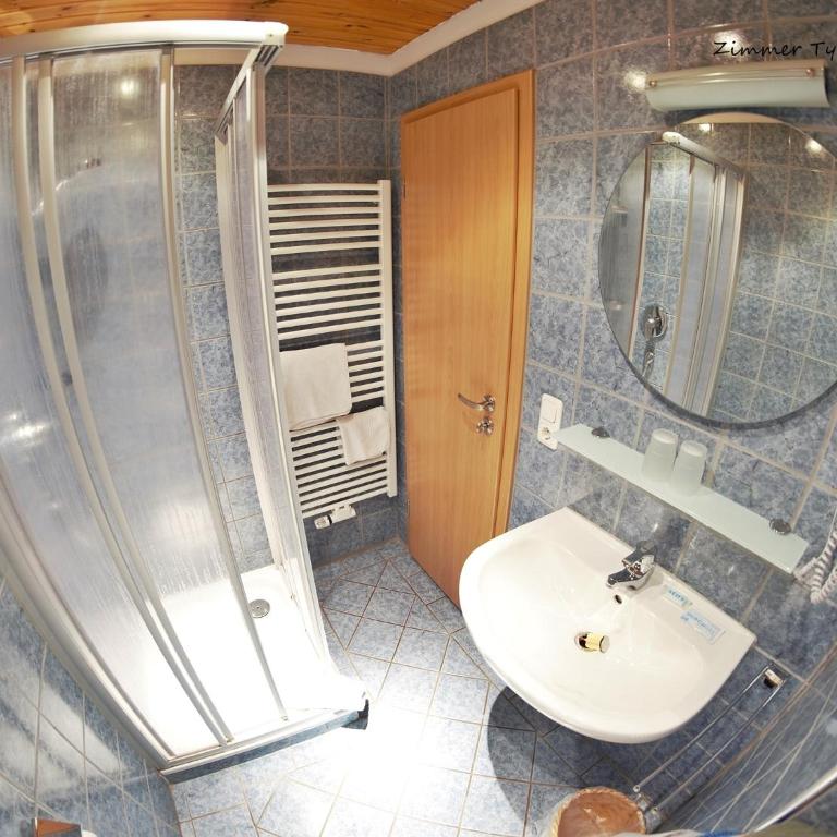 Gästehaus Siegllehen in Schönau am Königssee - Kleines Doppelzimmer - 3
