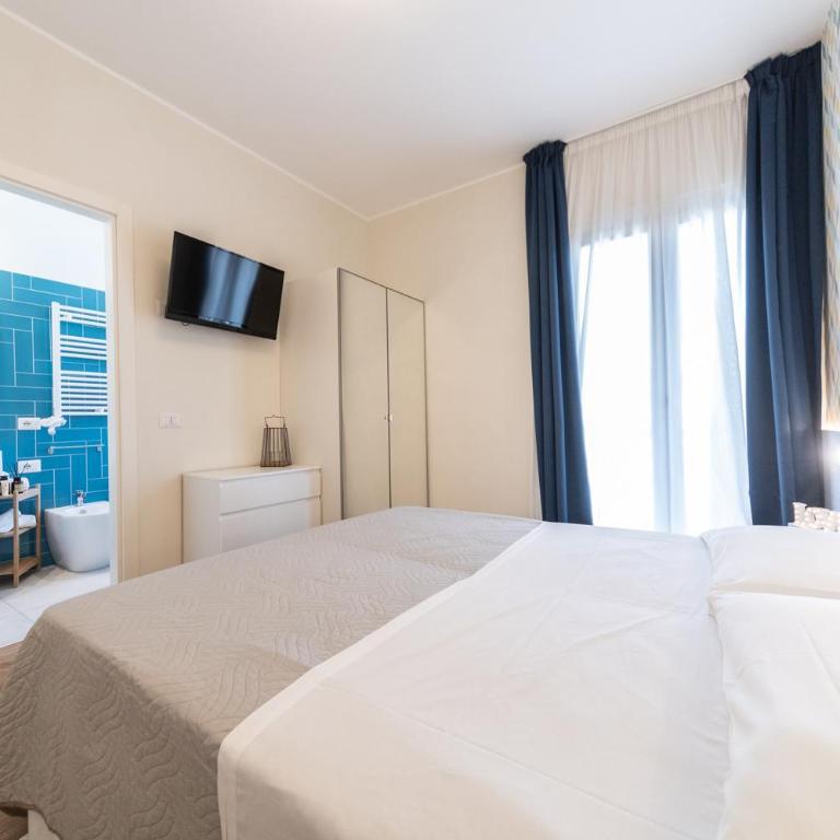 Hotel Kiss - Triple Room - 2