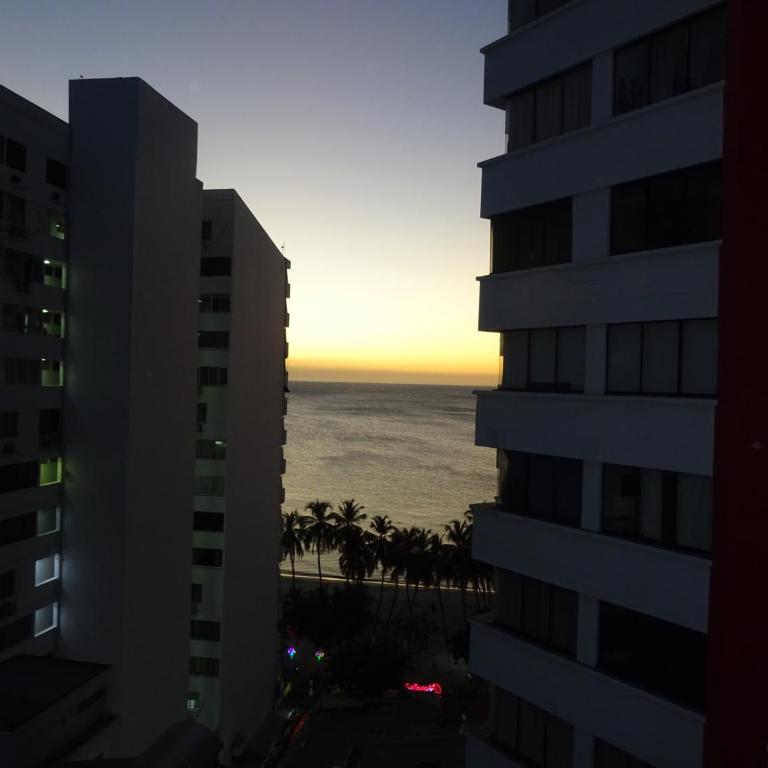 Espectacular, amplio y hermoso apartamento en condominio al frente de la playa El Rodadero - Apartamento de 2 dormitorios - 43