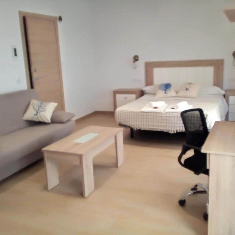Casa María - Habitación Doble Deluxe con vistas laterales al mar - 3