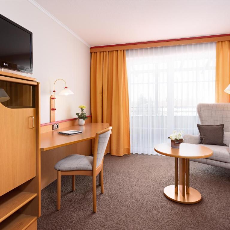Hotel Riedenburg - Comfort Einzelzimmer mit Balkon - 5