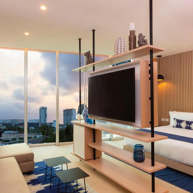 SLS Cancun - Superior King Room - 5