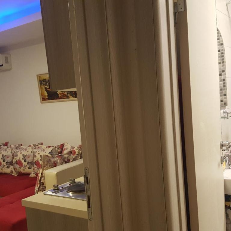 Apartments Ardoni - Studio with Balcony - 8