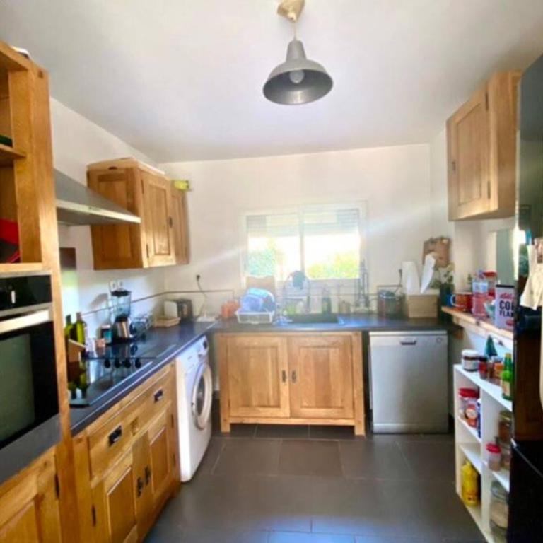 La Maison du soleil & du sourire - Two-Bedroom House - 13