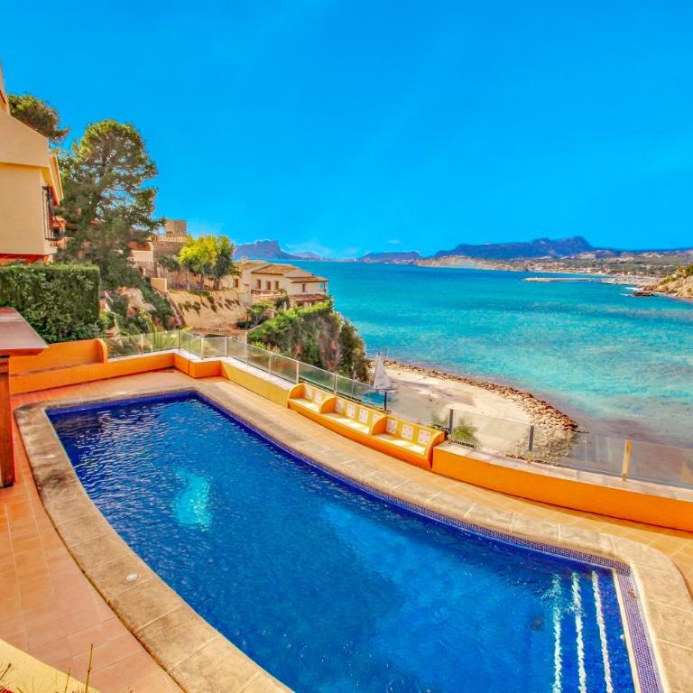 El Portet - beachfront holiday home with private pool in Moraira - Villa - 1