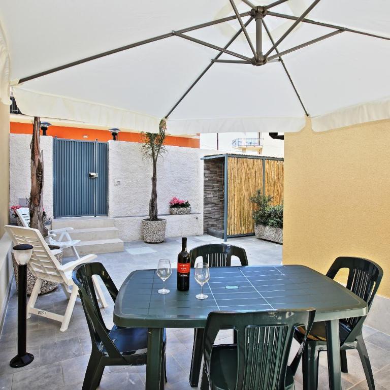 RE SOLE La Dependance - Casa vacanza V E N E R E - Casa Vacanze - 9