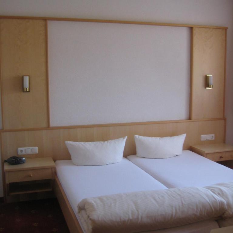 Apart Alcazar - Appartamento con 2 Camere da Letto e Balcone - 9