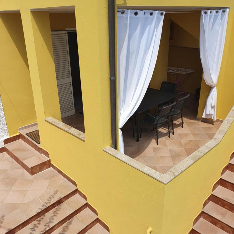 Yellowhouse - Appartamento con Vista Mare - 9