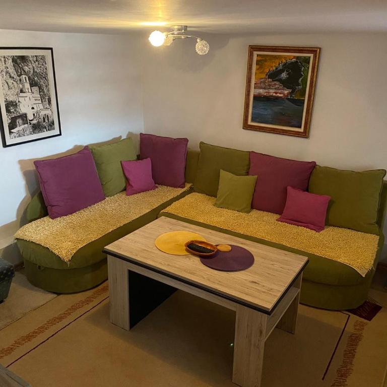 Guest house Sladjana - Family Studio - 2