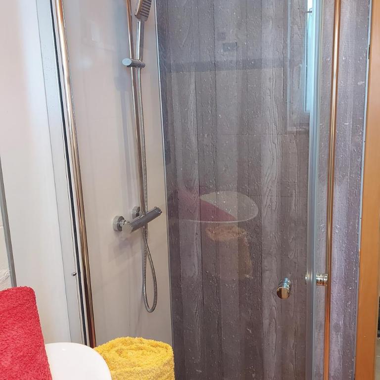 HAUS SONBERG mit Garten, Pool, Fasssauna, semi detached house with garden - Appartement en Duplex - 23