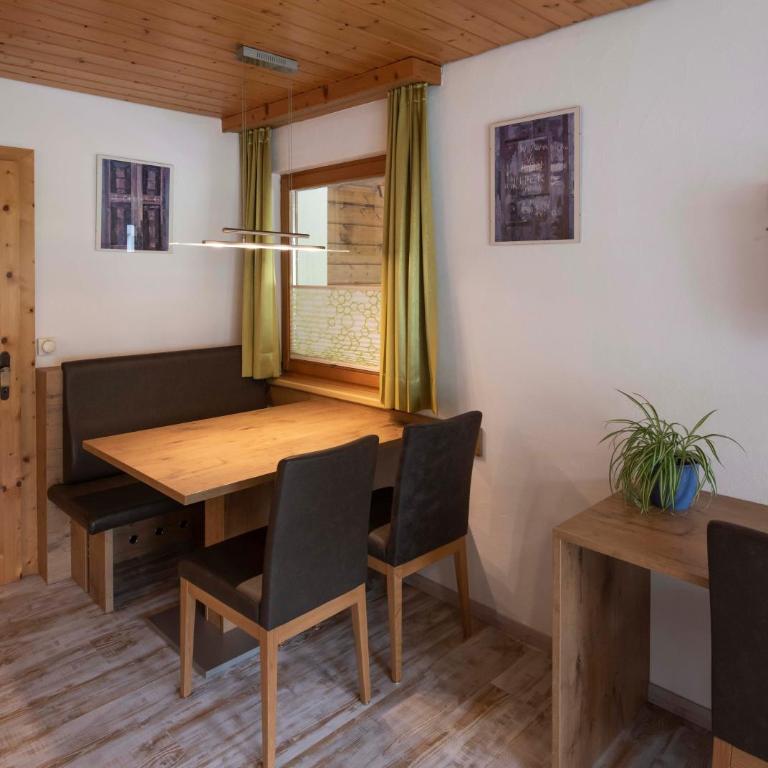 Apartment Madlaina - Apartment mit 2 Schlafzimmern - 4