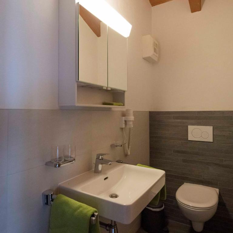 Apartment Madlaina - Apartment mit 2 Schlafzimmern und Balkon - 23