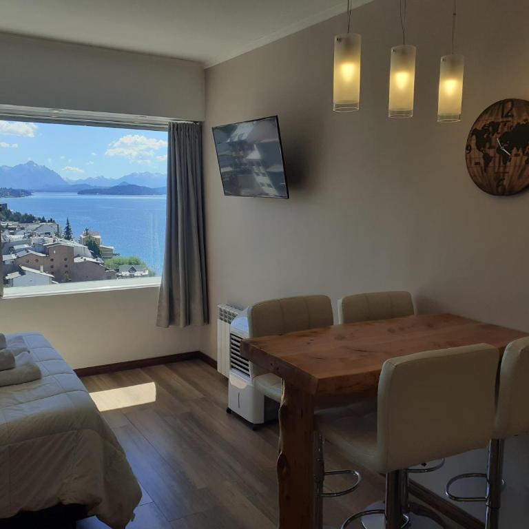 Bariloche Home Suites - Apartamento con vistas al lago - 3