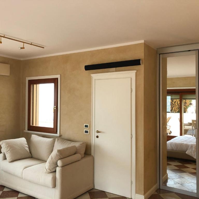 Lake Front Apartment - Direct Lake Access - Suite con Vasca Idromassaggio - 10