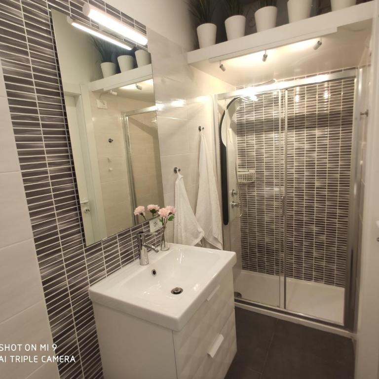 Luxury House Love - Appartamento con 1 Camera da Letto - 7
