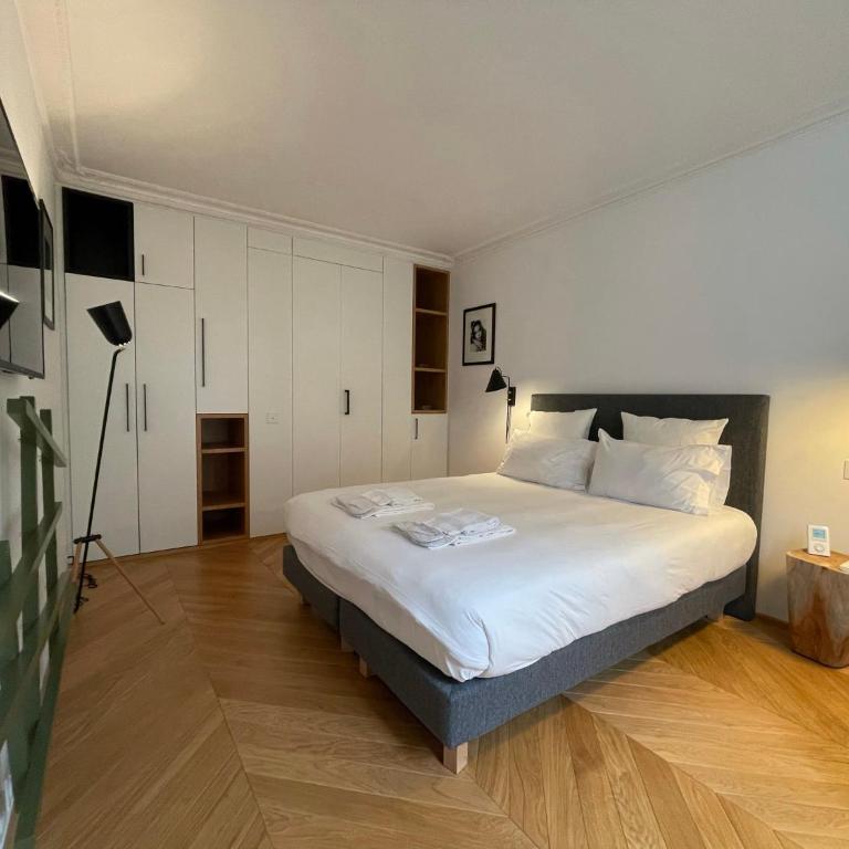RESIDENCES HARCOURT - Ile Saint Louis - PARIS - Appartement Deluxe - 11