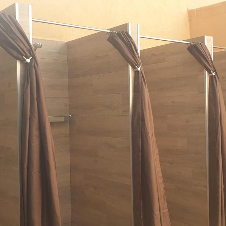 Apartamento con jardín a 11 metros de la playa. CG. - Apartamento - 58
