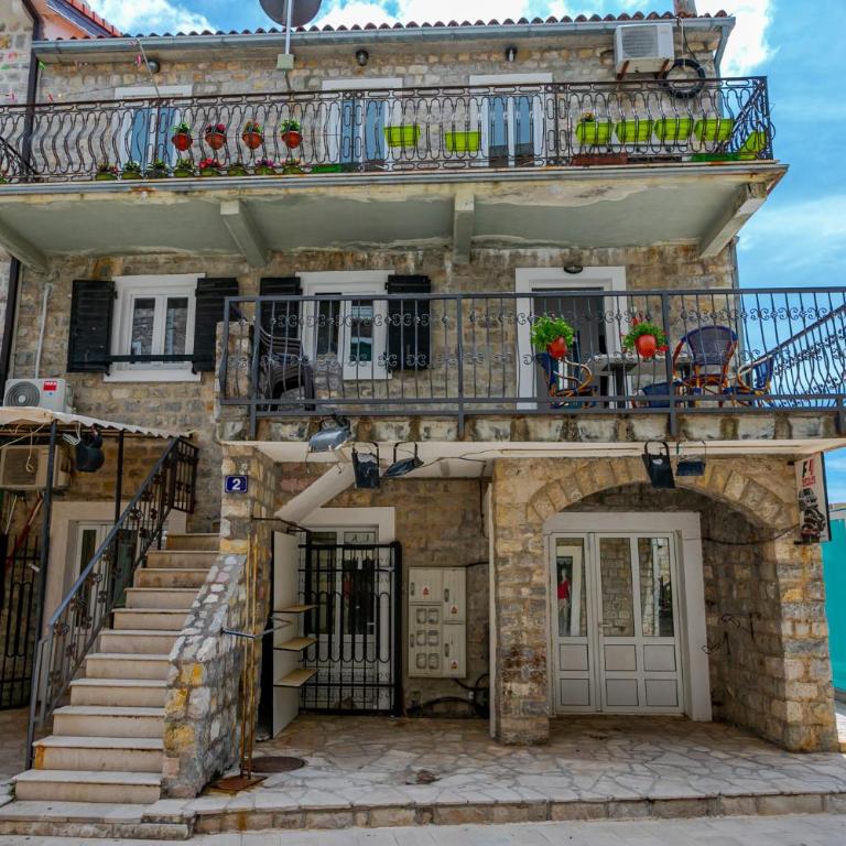 APARTMAN Lux - Three-Bedroom Apartment - 6