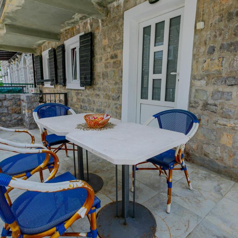 APARTMAN Lux - Three-Bedroom Apartment - 3